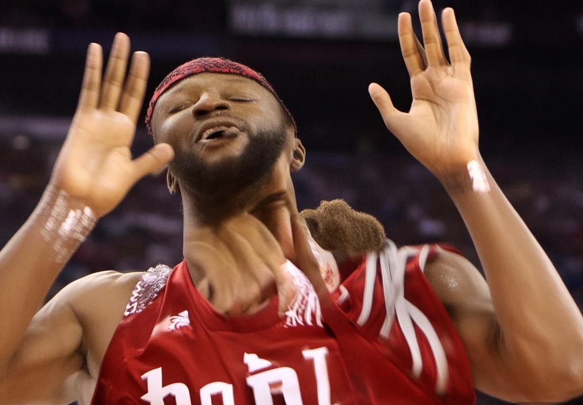 2020年NBA火箭对鹈鹕巅峰对决：激情盛宴与绝杀瞬间(图2)