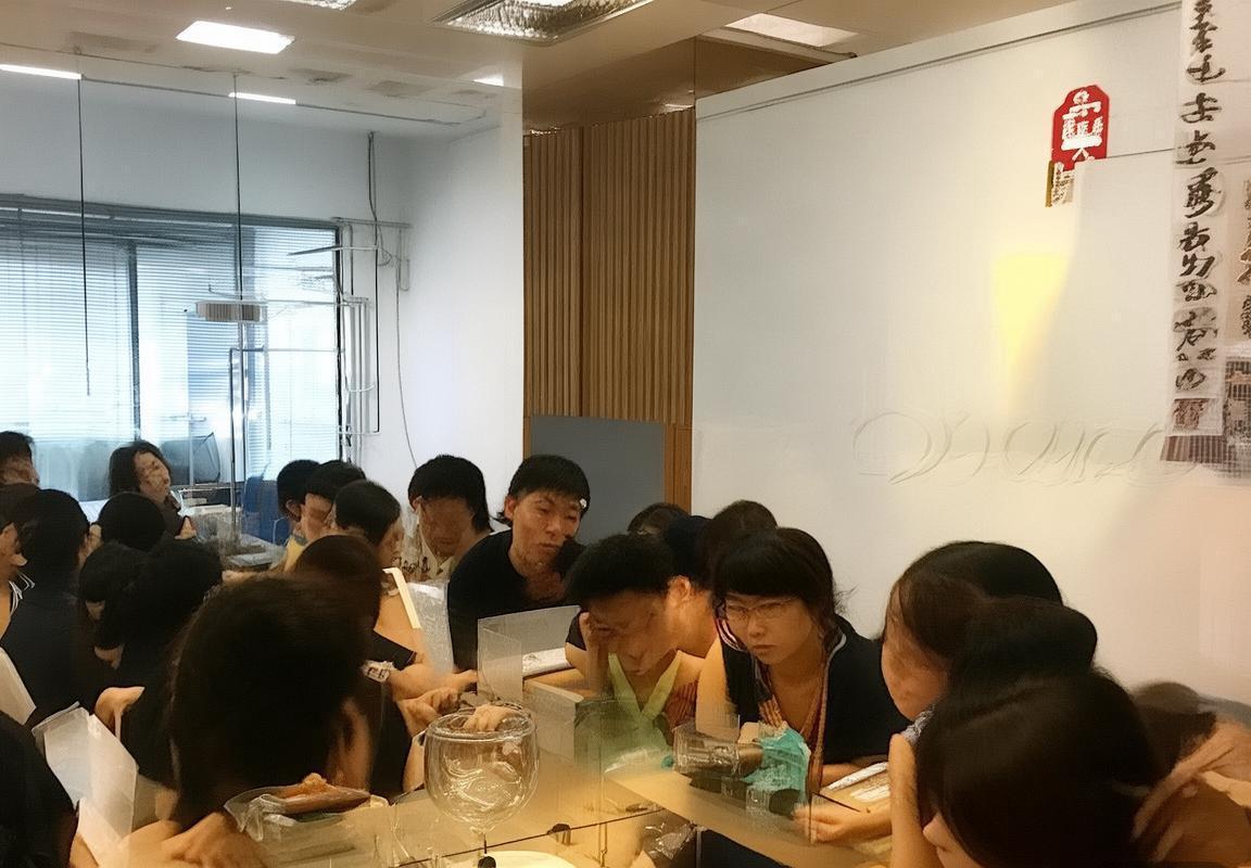 巴萨基辅对决取消：赛事影响与球迷情绪解析