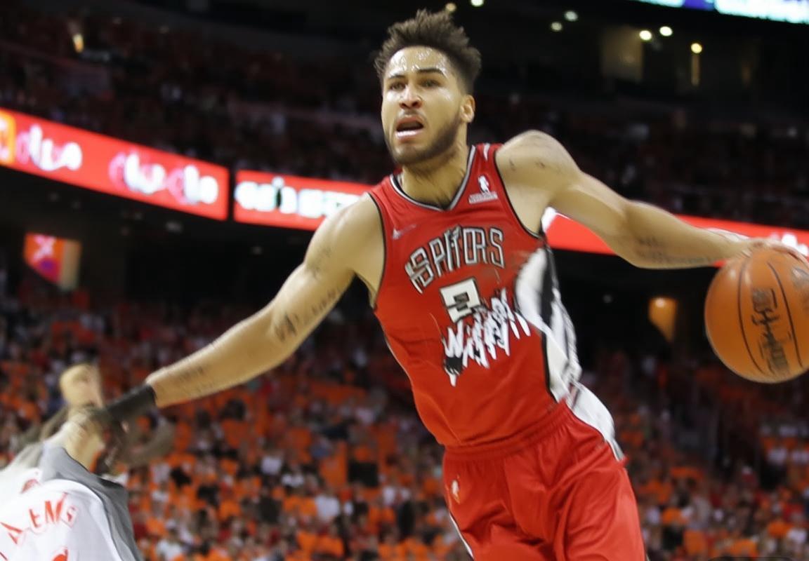 2018季前赛巅峰对决：火箭对阵马刺精彩瞬间回顾(图3)